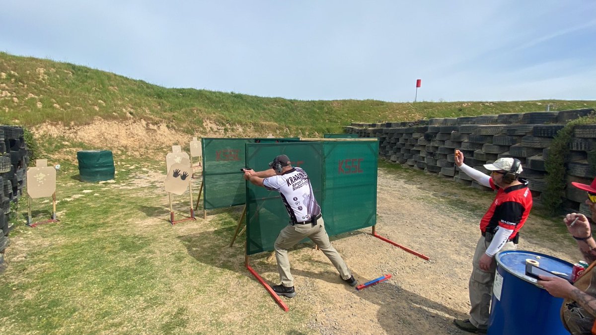 GUNFRIENDLY_SA's tweet photo. Weekend Sport Shooting at #KSSC #Kraaines #Safecitizen #SADPA https://t.co/zotOoCbokL