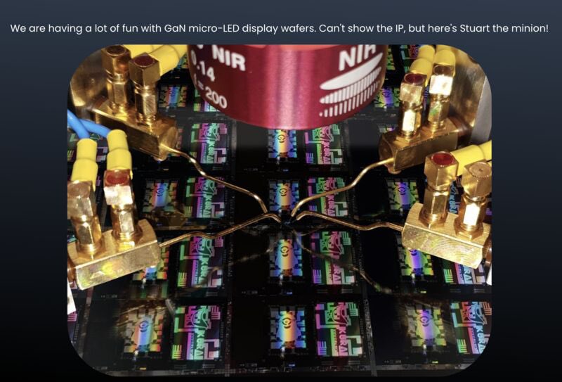 Present @KuraTechAR’s work at LED Iniside's MicroLED Conf in Taipei. Hope can use Kura's glasses + telepresence app to do it next time 🤖. share about how Kura’s unique architecture &amp; customized silicons allow us to tolerant 10,000x dead pixel rate