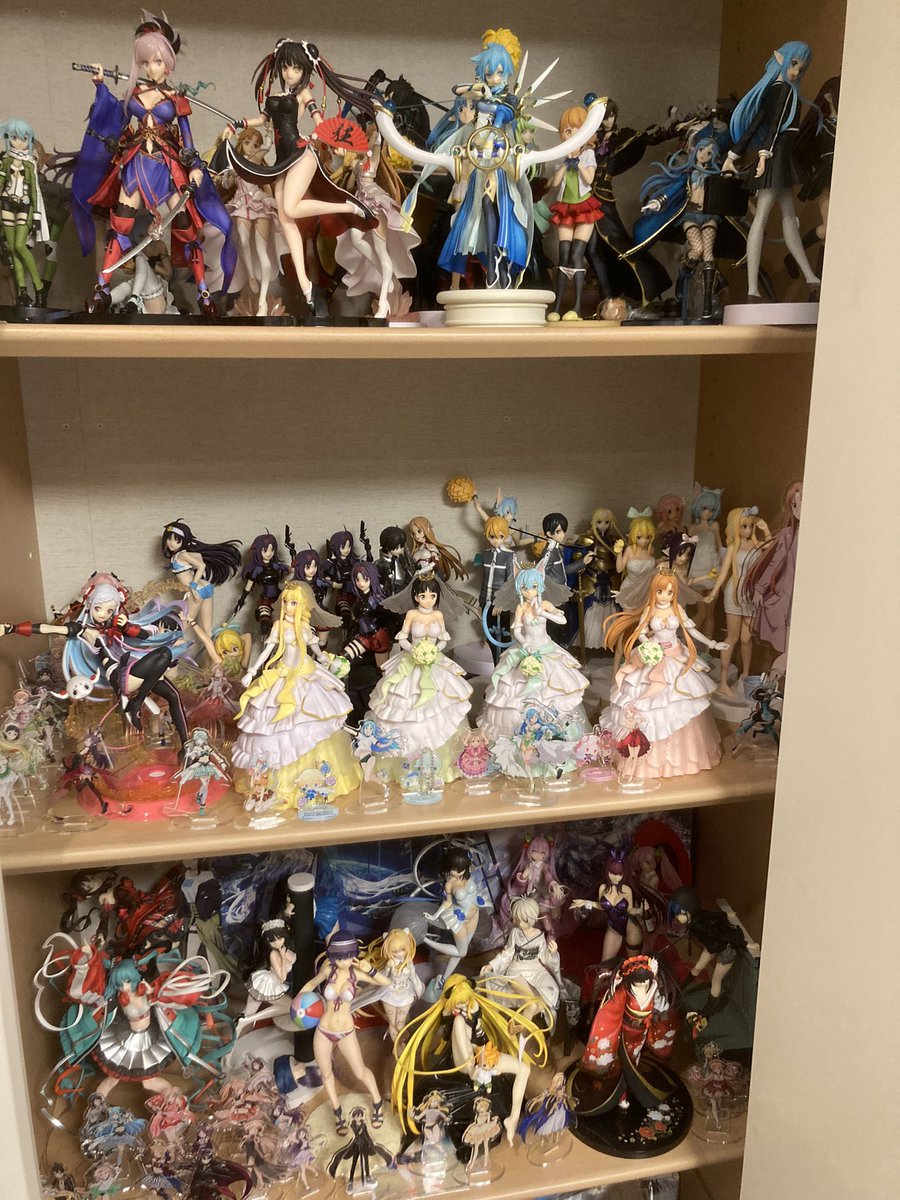 saotomo0517's tweet photo. 【自己紹介】
改めてナーハと言います！(*´∇｀*)
アニメグッズ買いまくってるオタクです！アニメ好きとたくさん繋がりたいので、よければ仲良くしてください！
＃アニメ好きと繋がりたい
＃拡散希望 https://t.co/t6cODgdJkN