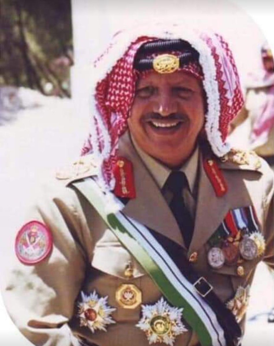 k3abn's tweet photo. ￼من اعلى خمس رُتب في القوات المسلحة الأردنية رتبة (مُشير) ، ومن أعلام هذه الرتبة المشير الركن عبد الحافظ مرعي الكعابنة ، رحم الله الزعيم ابا خالد ♥️. https://t.co/wlDwPKuIdp