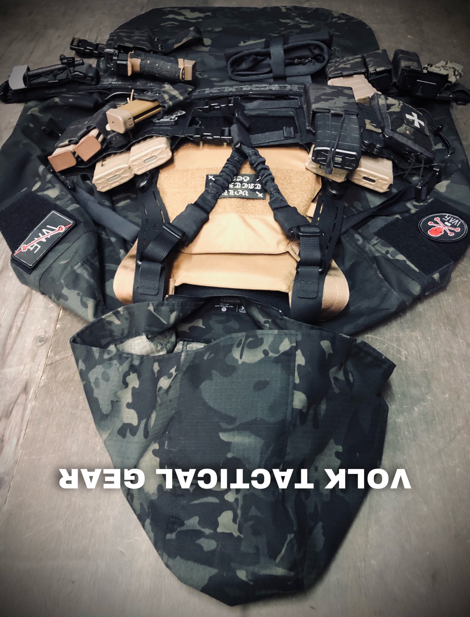 VOLK ダークサイドカミース（DARK-SIDE KAMEEZ – VOLK