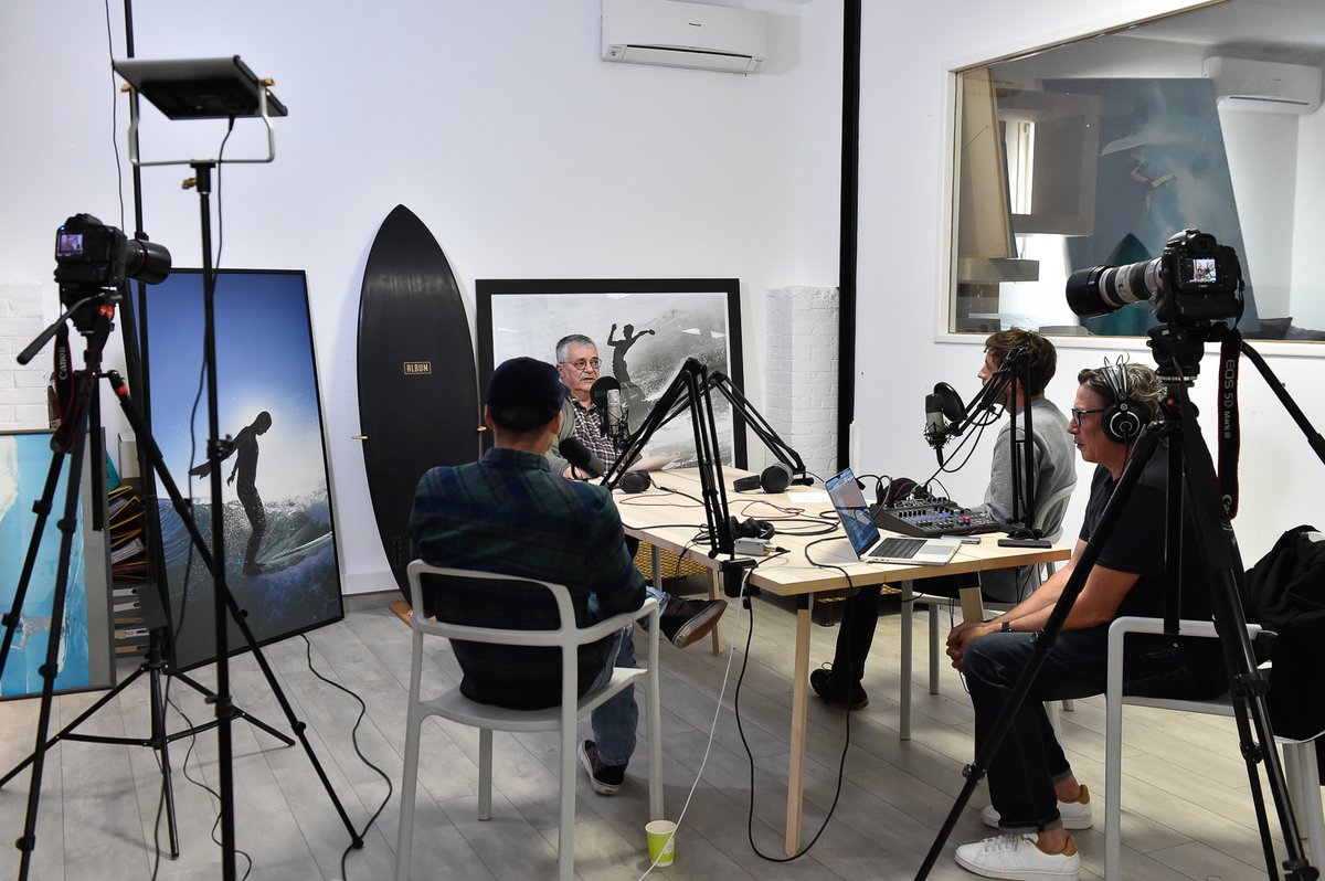 Les surfeurs français ne le savent pas mais ils lui doivent beaucoup.
Nouveau #Podcast réalisé pour Eurosima avec Pierre-Bernard Gascogne, co-fondateur de 
<a href="/SurfSessionMag/">surfsessionmag</a>
, fondateur de Surf System, collectionneur, etc. 
: linktr.ee/eurosimafamily