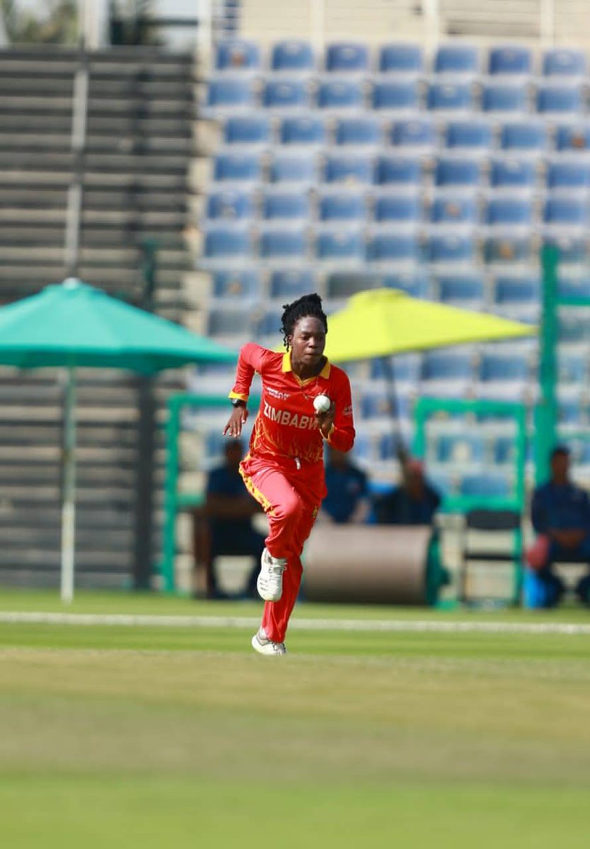 ChronicleZim's tweet photo. Left arm seamer @LeftieSibs was one of the outstanding players for @zimbabwewomen at the just ended @ICC @T20WorldCup Qualifier in the UAE. She picked up eight wickets in five innings, with best figures of 2/9 against @Cricket_PNG https://t.co/zcWV2tHRZV