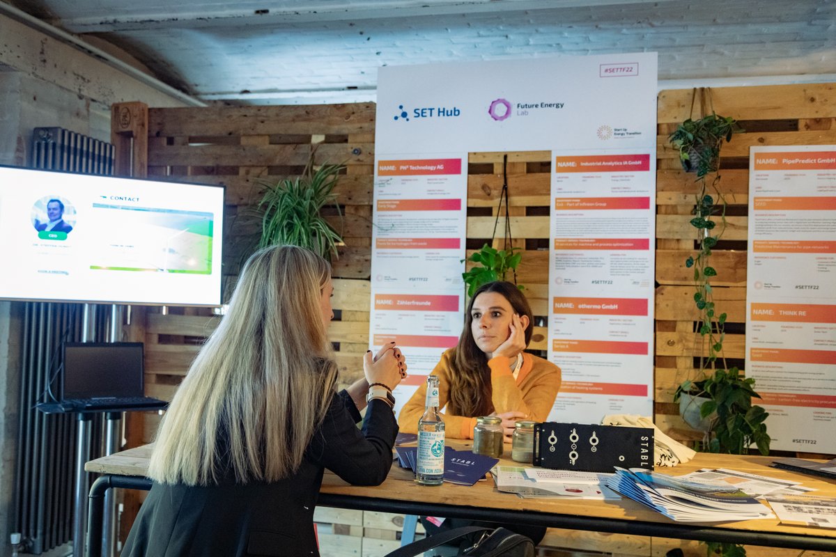 StartUpGET's tweet photo. 📸For now, we’ll let the pictures do the talking. Here are all the moments of #SETTF22 recollected –  https://t.co/fudmslUKq4
Feel free to use the pictures when sharing your #StoriesofEnergyTransition. Please use the copyright “dena/Maximilian Grosser” and of course – tag us!🥂 https://t.co/4qUbMym93T