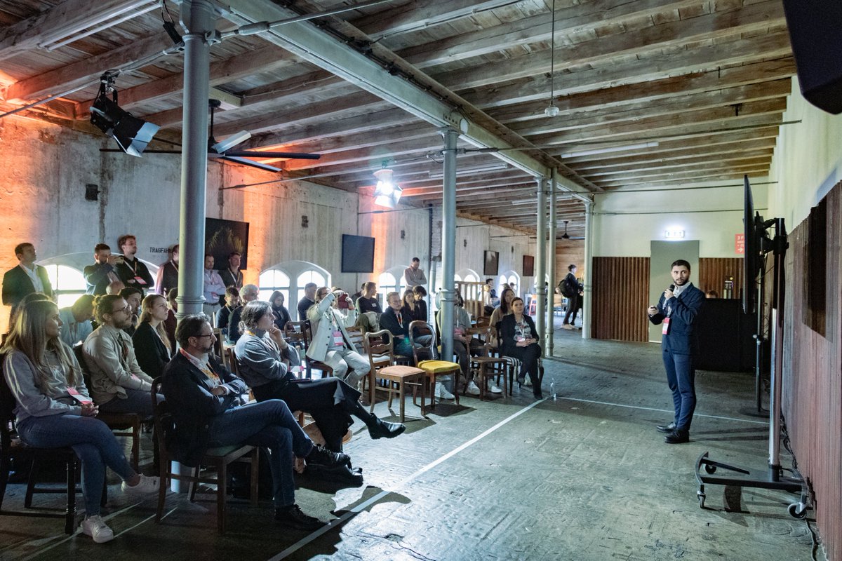 StartUpGET's tweet photo. 📸For now, we’ll let the pictures do the talking. Here are all the moments of #SETTF22 recollected –  https://t.co/fudmslUKq4
Feel free to use the pictures when sharing your #StoriesofEnergyTransition. Please use the copyright “dena/Maximilian Grosser” and of course – tag us!🥂 https://t.co/4qUbMym93T
