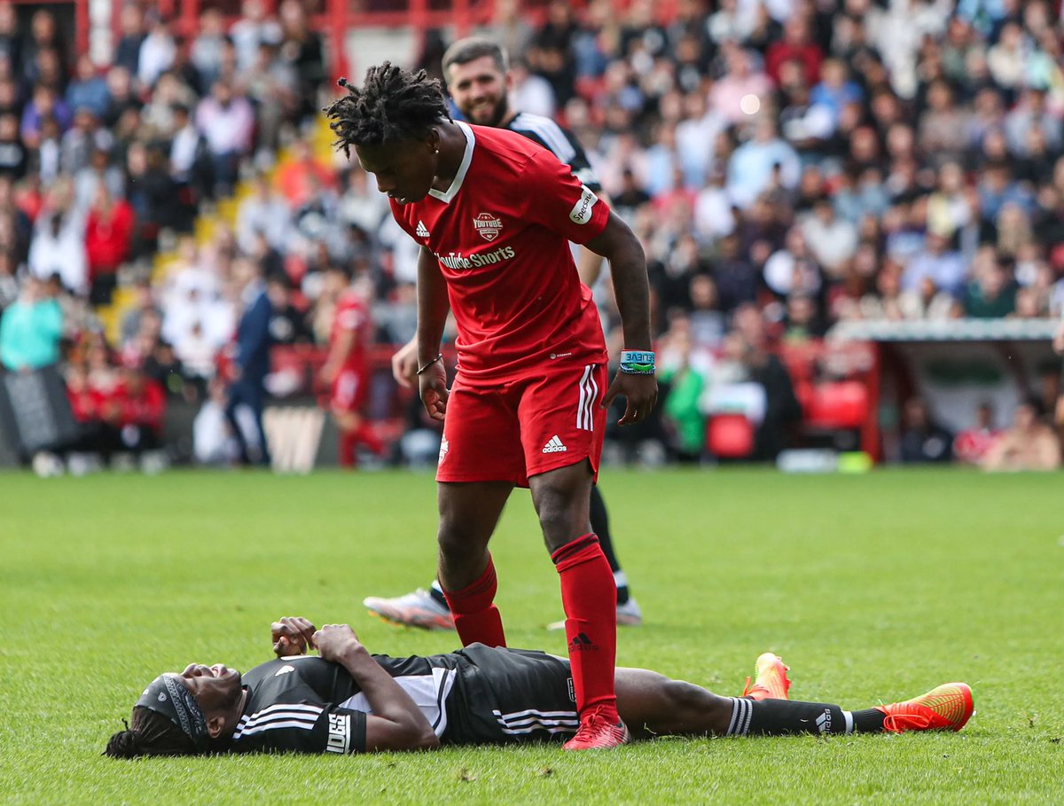 Coldest pictures from the charity match 🥶