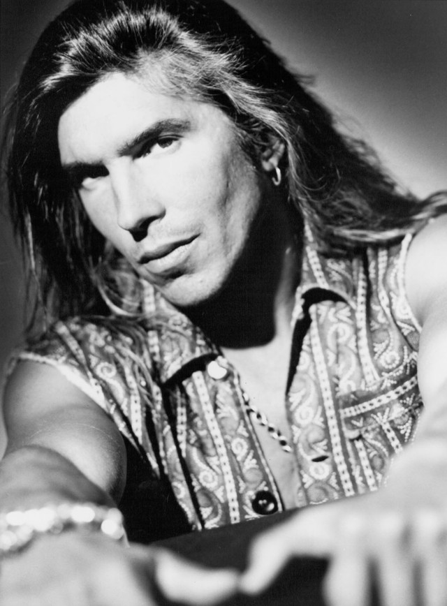 Happy Birthday to George Lynch (Lynch Mob, Dokken). 