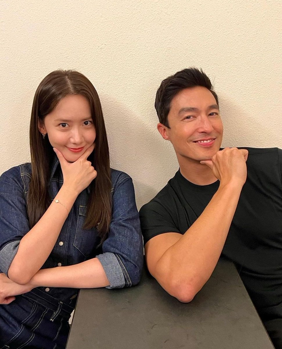 deasy_udp's tweet photo. #Yoona with her recent co-star. Choose your fighter! 😆

More projects = harder for Yoona's fans to choose which ship to ride bcs we keep switching ship! 😂

#임윤아 #LeeJunHo #LeeJongSuk #AhnBoHyun #DanielHenney #이준호 #이종석 #안보현 #KingTheLand #BigMouth #CA2 #DateAt2Oclock https://t.co/h7z4rDDMlk