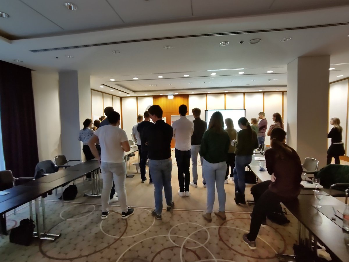 Wie kann eine E-Bike-City entstehen, welche Potentiale und Herausforderungen hat sie und wie kann man die Leute auf dem Weg zur nachhaltigen Stadt mitnehmen? Danke für den gestrigen Workshop beim #UTA22 von <a href="/bauhausmobility/">Bauhaus.Mobility</a> (/w <a href="/CyclingLabKS/">Cycling Lab Kassel</a> und <a href="/angela_francke/">Cycologica</a>)