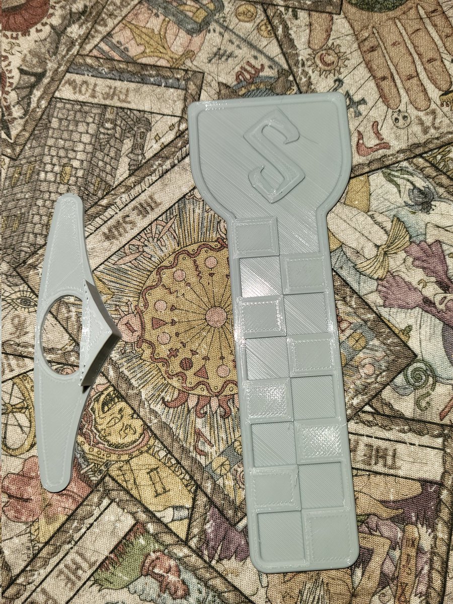 TerribleGamer7's tweet photo. Print of the day! 1 page holder by Garcon87.  1 HP bookmark by KaceyOrtiz. https://t.co/sEErhTHCHb