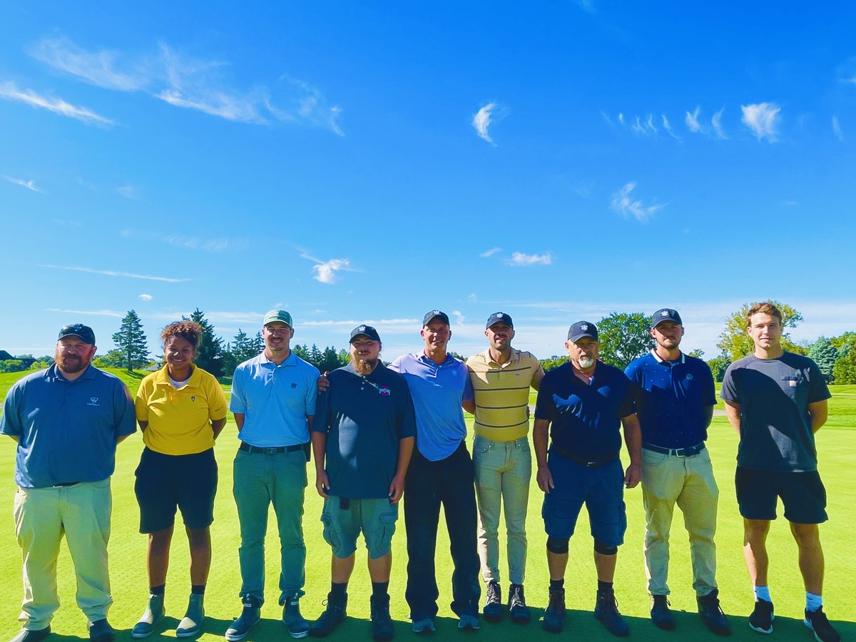 With the summer at an end, we want to say a special thank you to our Grounds Crew. This amazing team works tirelessly and endlessly to make sure our course and club remains beautiful. We want them to know that their hard work does not go unnoticed. 
#wedgewoodgolfcc
#Groundscrew