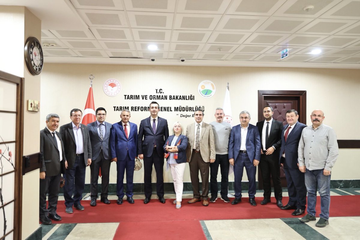 Bürokrat Ankaralılar Derneği (BADER) Genel Başkanı Sn.Mustafa Akdoğan ve Yönetim Kurulu Genel Müdürümüz Sn.Burhan Demirok’a hayırlı olsun ziyaretinde bulundular.

Nazik ziyaretleri için teşekkür ederiz.