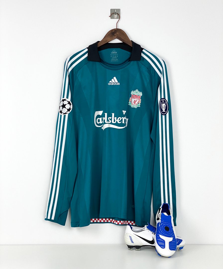 classicshirts's tweet photo. El Niño UCL 2008/09 🇪🇸 https://t.co/1aT3qkv383