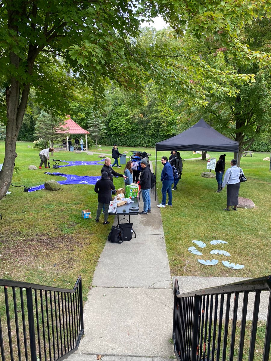 We can close the #DigitalDivide in America by providing cheaper service, better devices, and upgraded skills training.

Our team's <a href="/AngieThiBennett/">Angela Thi Bennett</a> joined a Black Churches for #DigitalEquity event in Michigan this weekend to discuss how we can do all of the above: