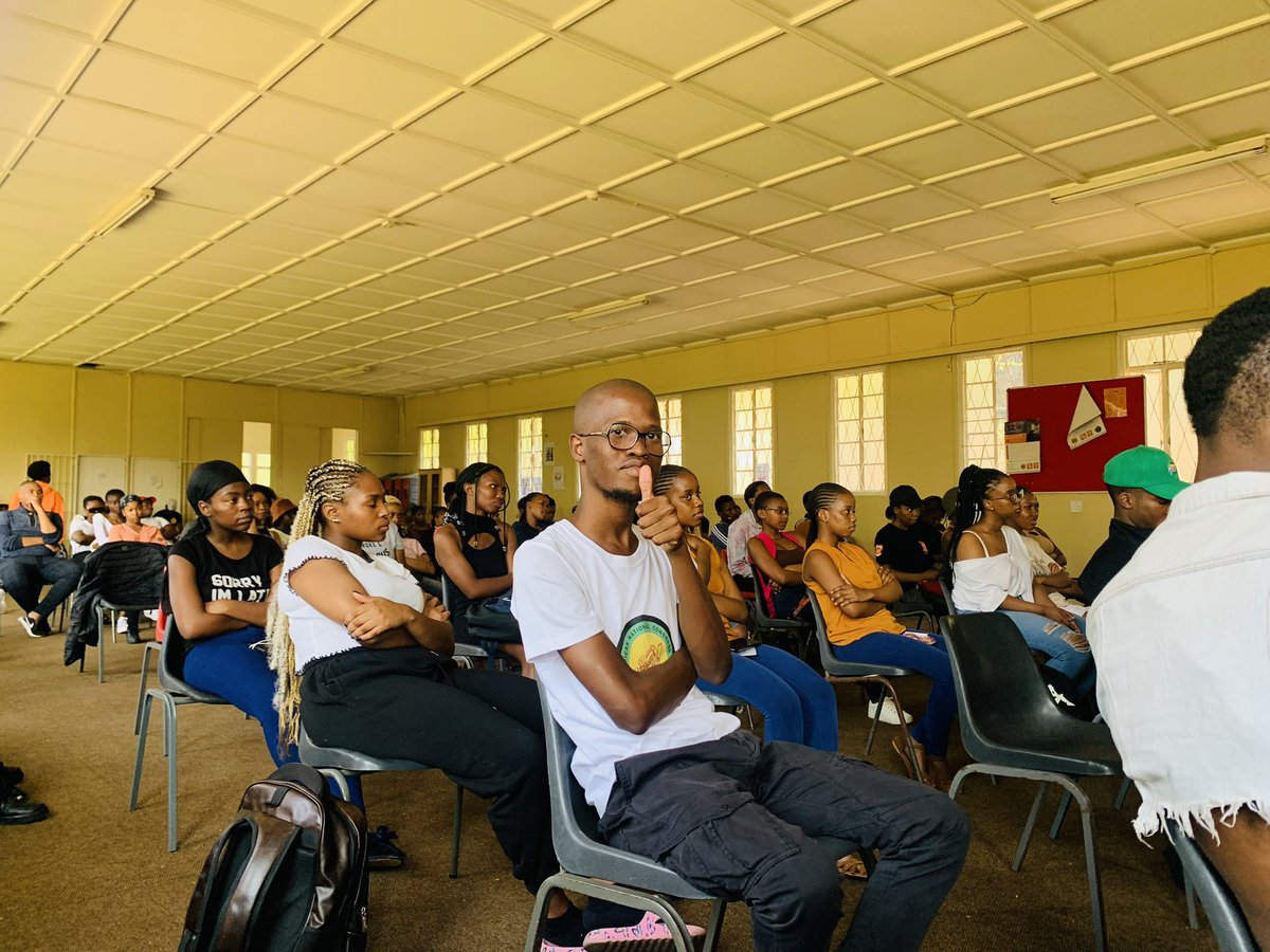 UJSASCO_APB's tweet photo. What a successful induction 🖤💚💛
#siyangena
#ujsrcelections2022 
#ujapbsasco https://t.co/wrXQRvpBhU