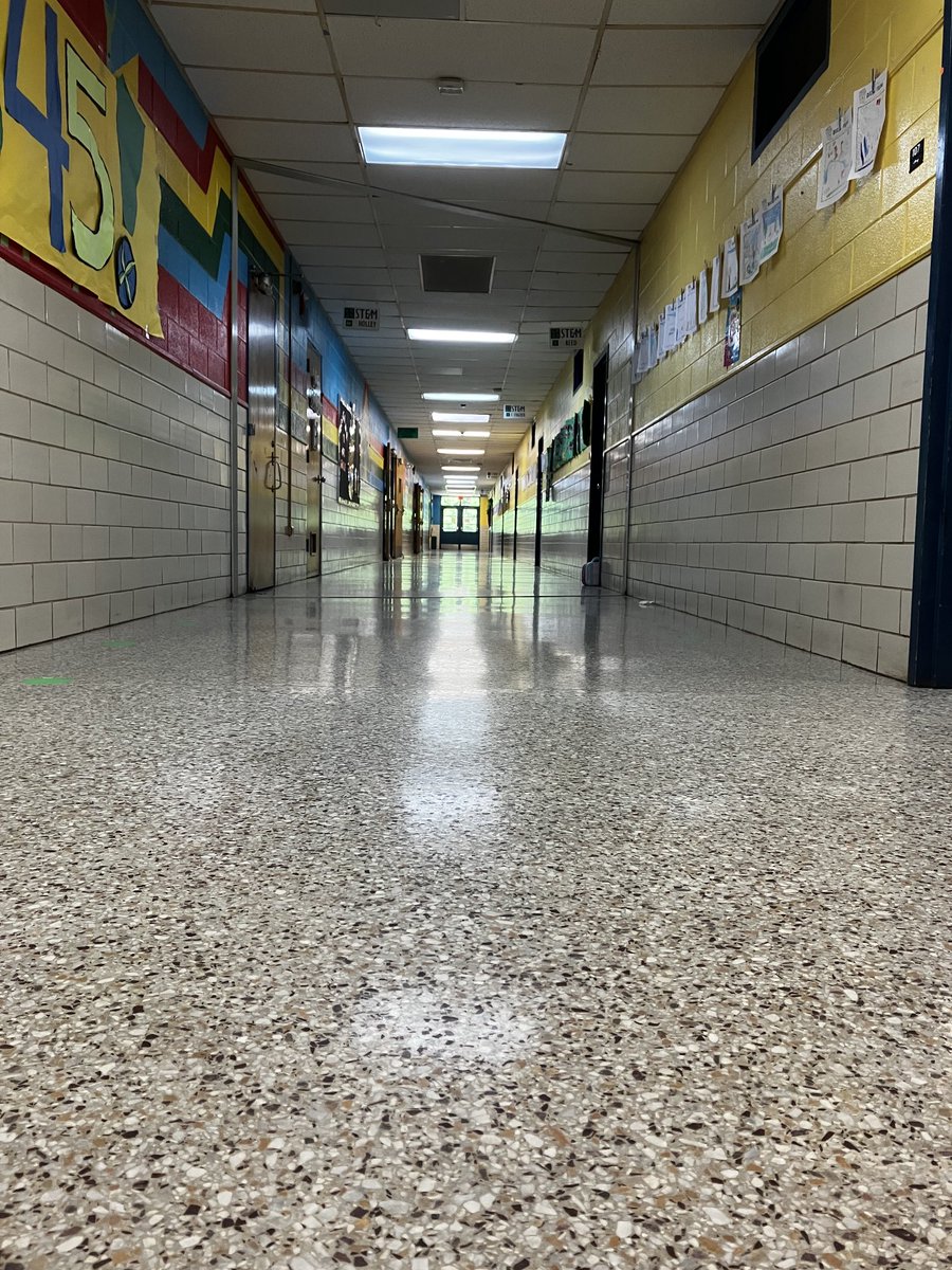 ale_santorum's tweet photo. Thank you #HMES @DeKalbSchools
What an extraordinary ride! 😄🍏❤️ https://t.co/KAlMDaI6cB