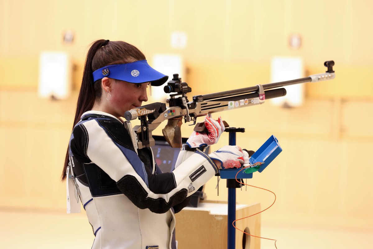 USAShooting's tweet photo. #MeetYourWorldsTeam! Sagen Maddalena, @a_weisz, and Mary Tucker are your Women’s Air Rifle team for the 2022 World Championship! #USASWorlds #TeamUSA 

@USAMUSoldiers https://t.co/96WtQh7jD4