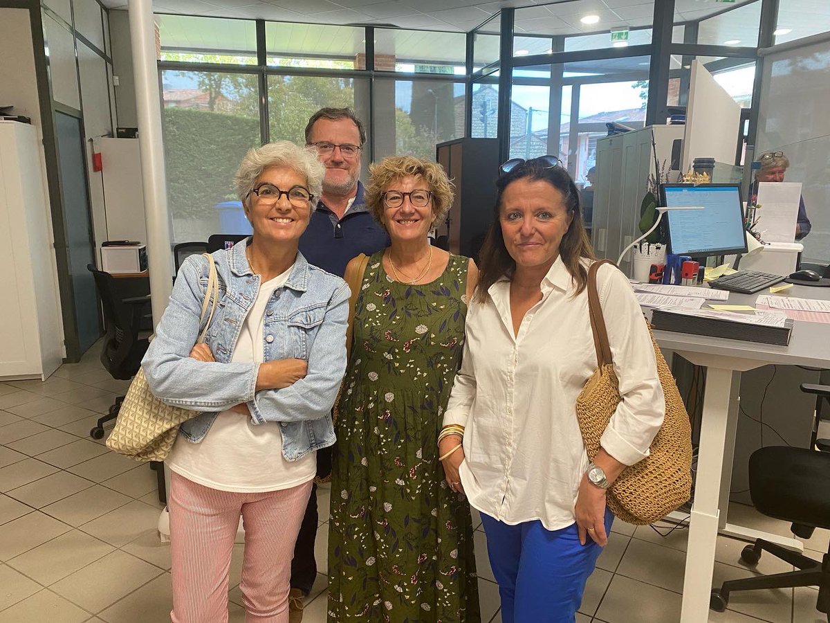 CgennaroSaint's tweet photo. [L’Union] - A l’inauguration des nouveaux locaux de notre police municipale (63 bis, avenue de Toulouse), en présence notamment du Capitaine de Gendarmerie Jérôme Bringuier.
#TotalSoutien à nos forces de l’ordre.
(Ci-dessous : extrait de notre projet municipal dans ce domaine) https://t.co/VuZV4Dfqbh