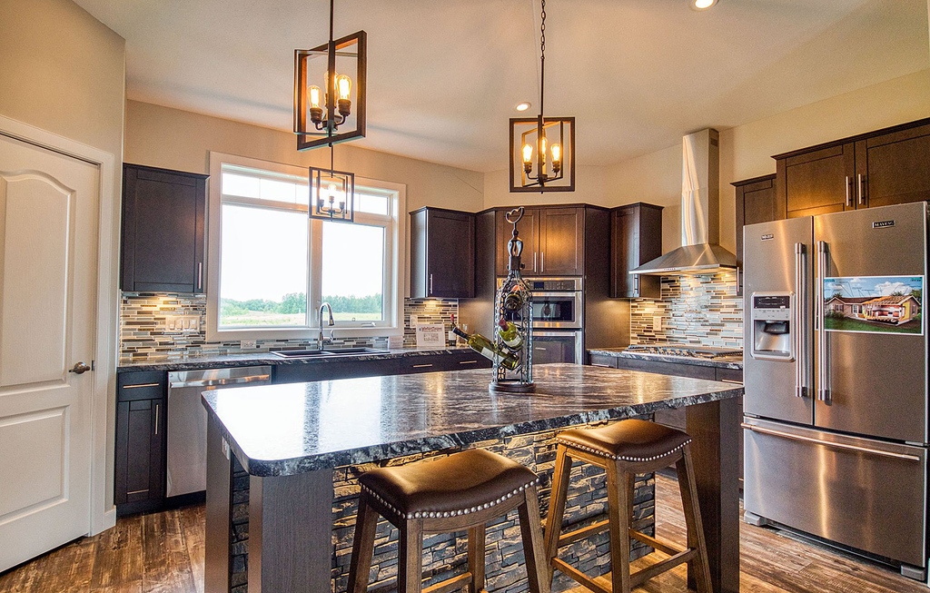 WallTheory's tweet image. The look of stone indoors, made easy! Modern Stone comes in 24” x 48” panels that weigh under 1 lb per square foot. It’s truly DIY-friendly, and can be used nearly anywhere indoors.

Learn more and shop these panels online: walltheory.ca/collections/fa…