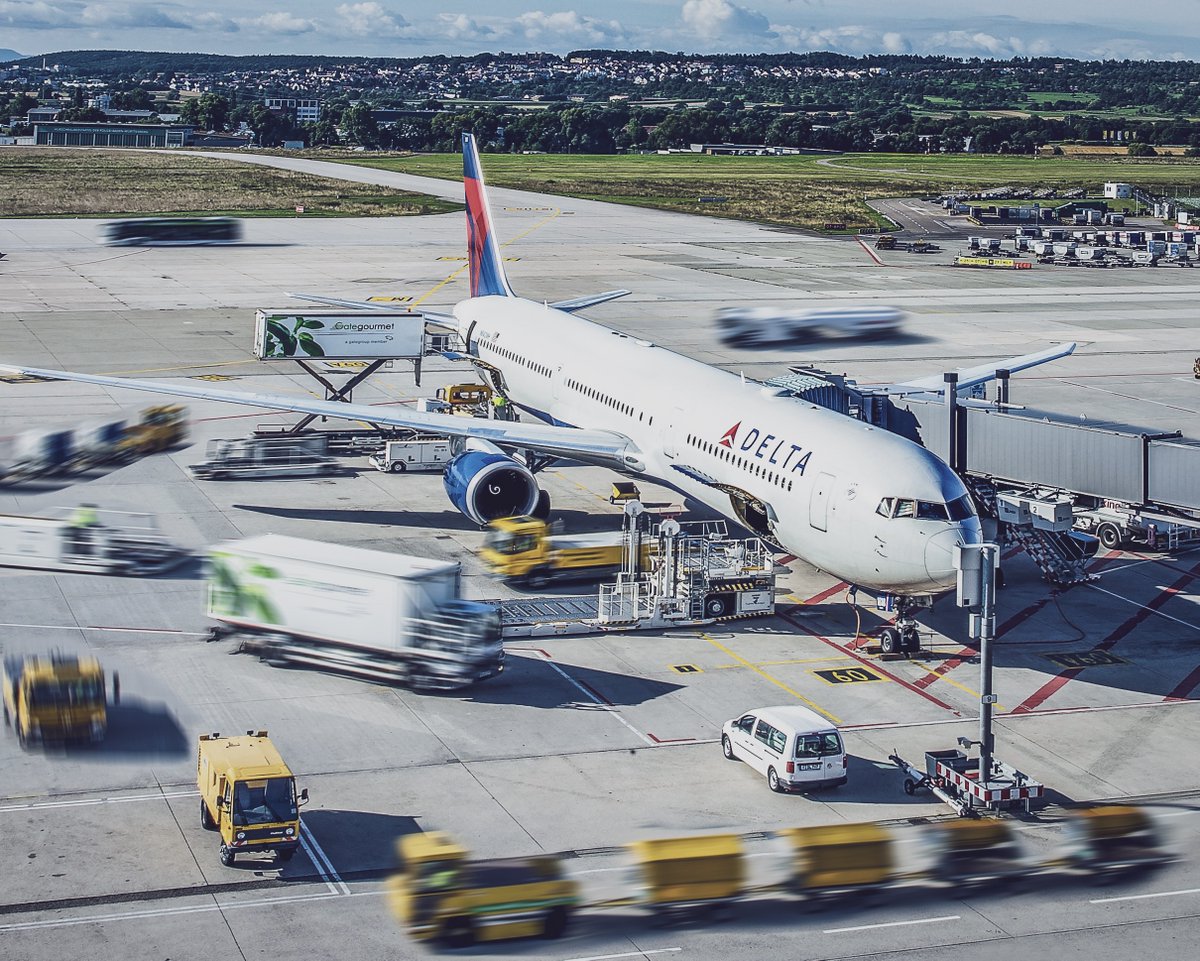 Flughafen Stuttgart tweet media