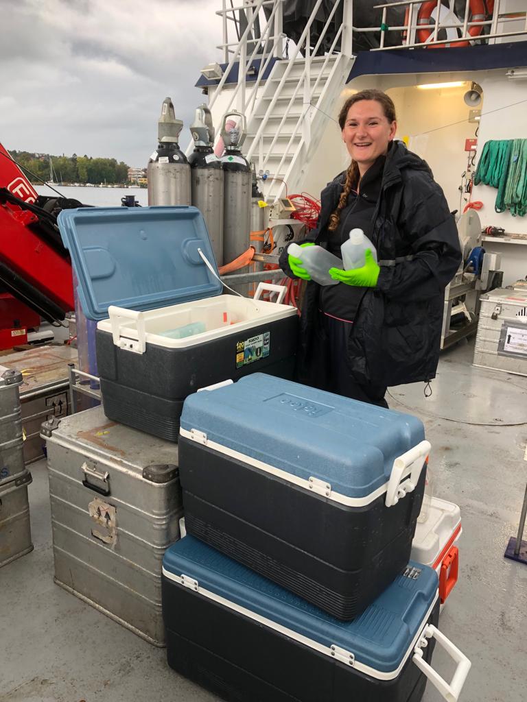 msmjetten's tweet photo. #MARIX ERC Synergy team members fieldwork on #Nitrogen &amp; #Methane cycling in Stockholm Archipelago on board R/V Electra with Nicky Dotsios @JessicaVenetz @OlgaZygad @WytzeLenstra Niels v Helmond. photo credits @CarolineSlomp 
support @ERC_Research @RIBESresearch @NESSCresearch https://t.co/IuQ1lXDbKg