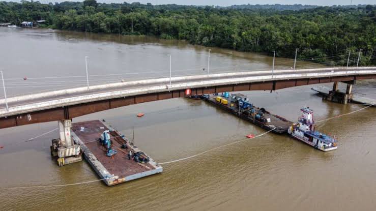 ✅⚠️PONTE DE OUTEIRO⚠️✅

Logo mais às 13h a ponte de acesso ao distrito de Outeiro, será liberada para acesso aos Ônibus. A liberação será neste primeiro momento no sistema PARE e SIGA. Agentes do <a href="/sigaDetranPA/">Detran Pará</a> e @SeMOB_Bel estarão dando apoio no local.

<a href="/belemtransito/">BT Mais</a>