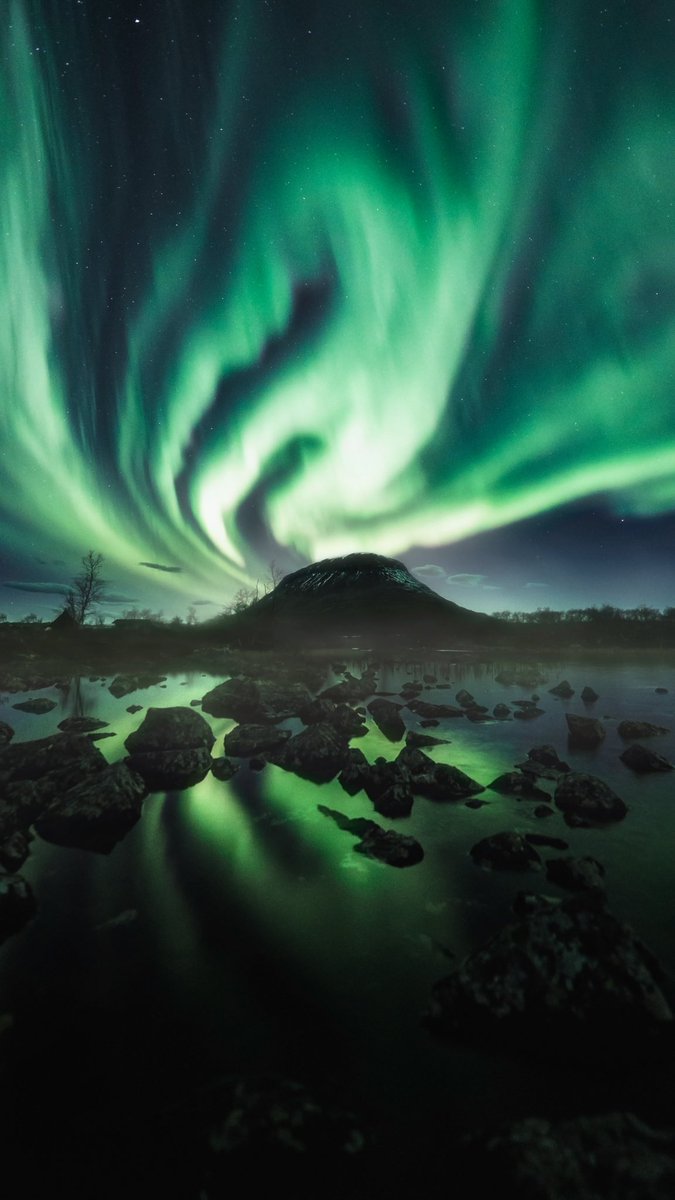 CAHKAL LIGHTS 🔥

Now that I’m goofing around this area again it’s perfect time to reminisce what happened exactly two years ago… Lake Cahkal presented the views that I’ll never forget!

<a href="/OnlyInLapland/">Only in Lapland</a> <a href="/OurLapland/">Visit Lapland</a>