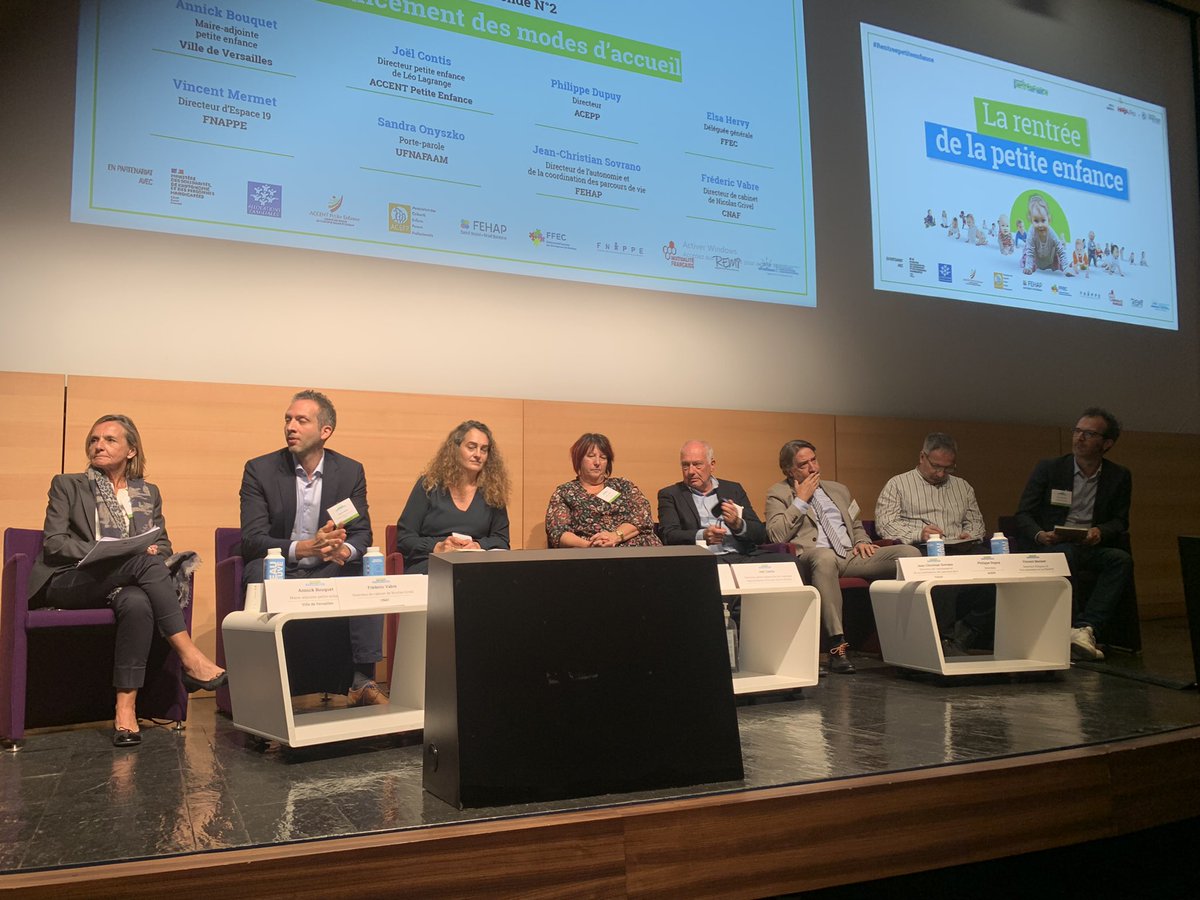 ELaithier's tweet photo. Rentrée de la petite enfance, organisée par les pros de la petite enfance au ministère des solidarités.Journée riche placée sous le signe du service public de la petite enfance.Des débats nourris,4 tables rondes:pénurie de professionnels,financements,
service public,les enfants. https://t.co/kvAud6eGTu