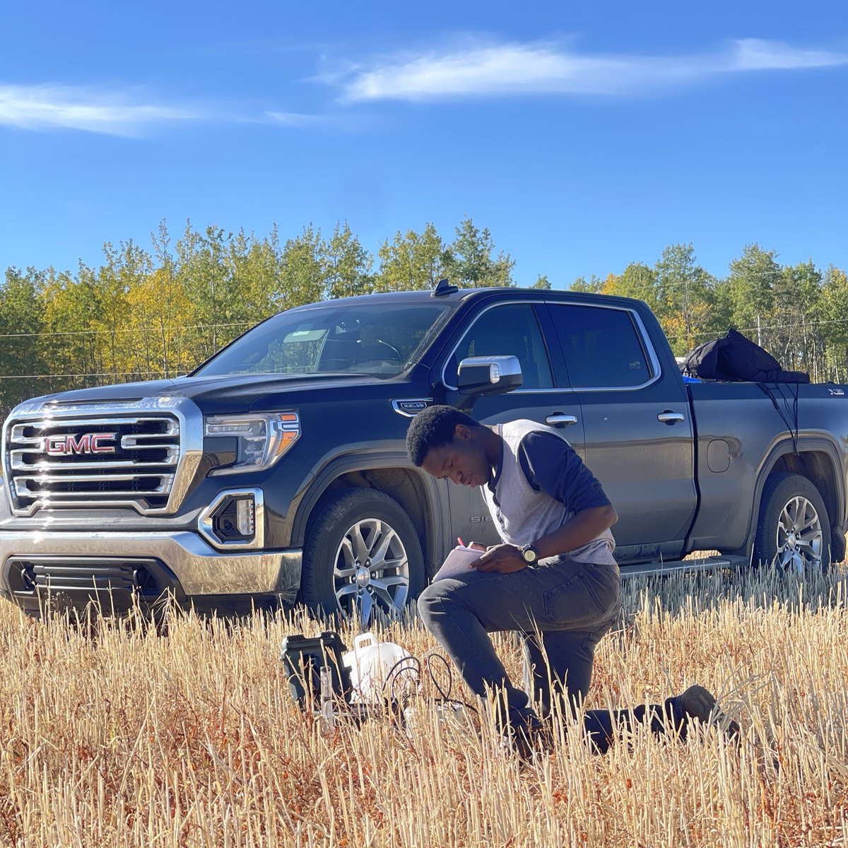 Great to be back in the field after almost a year - hydraulic measurements on pipeline ROWs in North Peace River Region, BC.
#PhDlife #PhDvoice