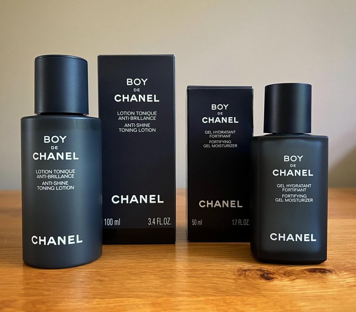 digin0mad's tweet photo. New skincare essentials

#BoydeChanel #TakeCareofyourSkin #essentials #selflove https://t.co/LpXCSSU5gb