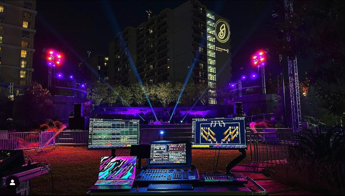 ControlObsidian's tweet image. This is the set up we love to see by @designbylighting this summer on the @grandperfs stage! 
📸  @designsbylighting 

#repost #obsidiancontrolsystems