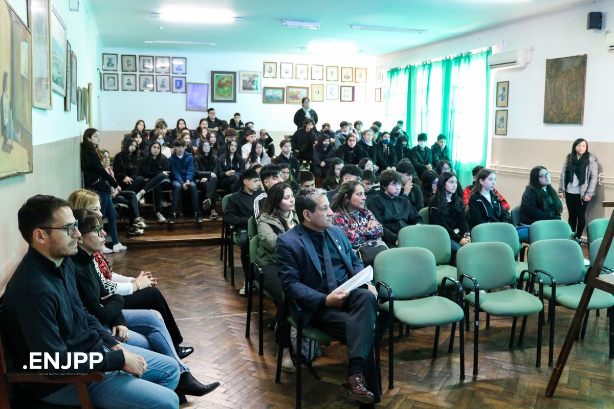 enjpp_edu's tweet image. 📽️ En el marco de la Maratón Nacional de Lectura, que se realizó el viernes en la ENJPP, se proyectó el documental "Revelaciones de una Maestra", sobre la vida de Berta Vidal de Battini.

Más información: bit.ly/3RfpmaR

#LaMixta #ENJPP #MaratóndeLectura #Documental