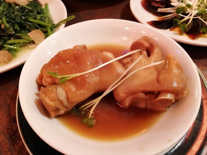 豚足煮込みで深夜の飯テロ 