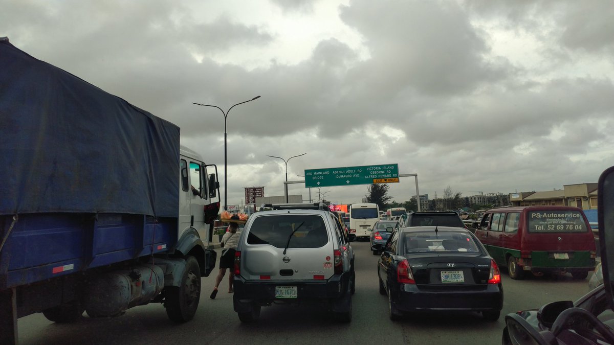 Gidi_Traffic's tweet image. - @Austynzogs: 16h53: Slow movement from Marina-Obalende towards Ilubirin #3RDMB