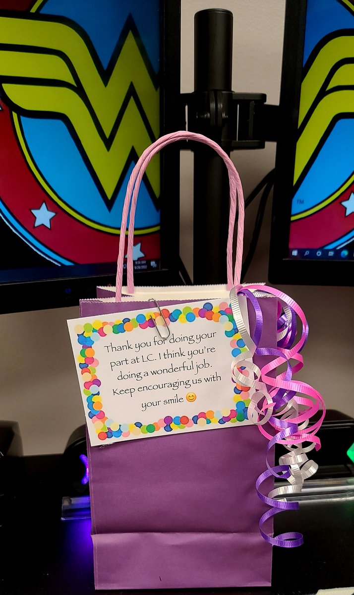 Feeling the love on a Monday morning 💙💛 Thank you to whoever left this on my desk 🥰 #BeTheLight #TheGISDEffect #WeAreLC #BeRevolutionary <a href="/LCHS_Patriots/">Lakeview Centennial Patriots 🎓</a> <a href="/gisdnews/">Garland ISD</a>