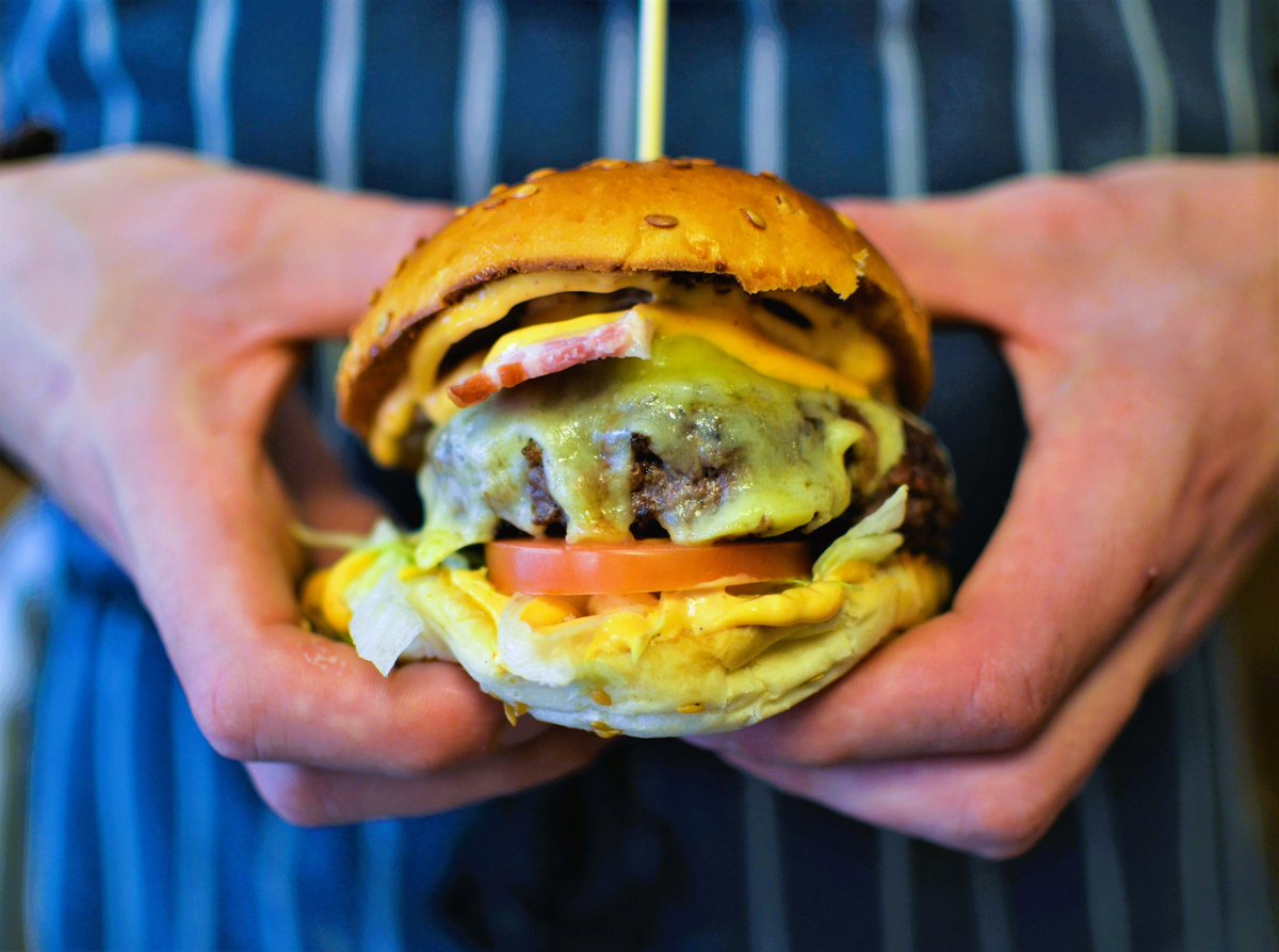WORK WITH US! 

We're looking for a kitchen assistant to help us keep delivering that incredible food everyone knows us for! 
Day shifts with only the occasional evening, good pay and a great team await! 

Head to uk.indeed.com/job/kitchen-as…