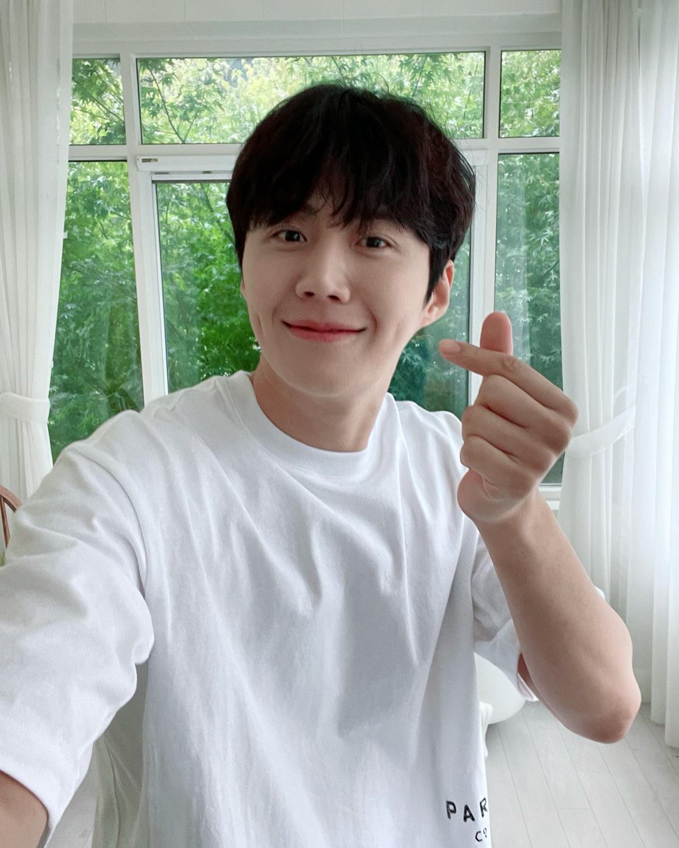 KimSeonhoBrasiI tweet picture
