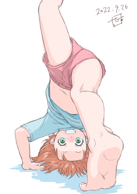 ちょっと手慣らしにポージングの模写(?) 