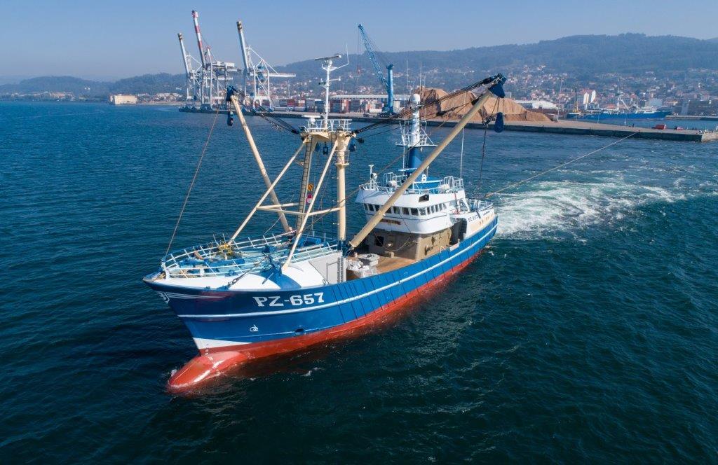 Fishing vessel "OUR ANNA" refitting. 
Installation of new propulsion line and bigger propeller/nozzle
Getting 28% reduction of fuel consumption for same bollard pull

nodosa.com/boletines/cont…