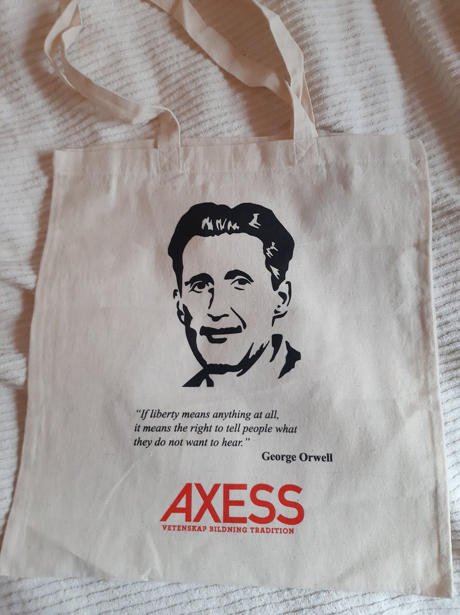 punkpralin's tweet photo. I went to Gothenburgh Book Fair and all I got was this lousy bag.
#EricBlair #Orwell #OnLiberty https://t.co/E4Rvpe96Uj
