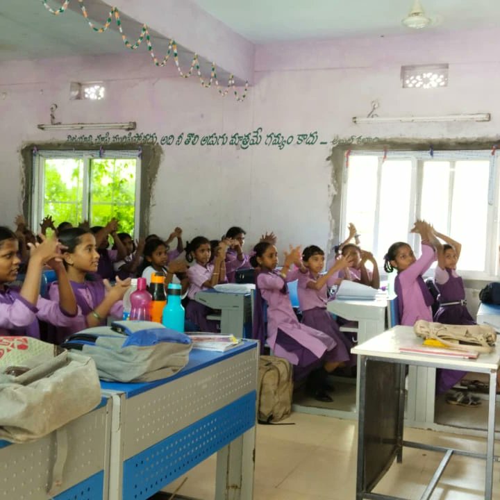 MMargadarshi's tweet photo. Team Mahila Margdarshi in support with Unicef | SARDS Urban WASH Project visited 15 Government schools in Amadalavalasa,Palasa, Ichapuram Municipalitiesin Srikakulam District to spread awareness among Children on importance of Hand Wash Practices. #hygiene #WASH #MahilaMargdarshi https://t.co/trLlAxPx14