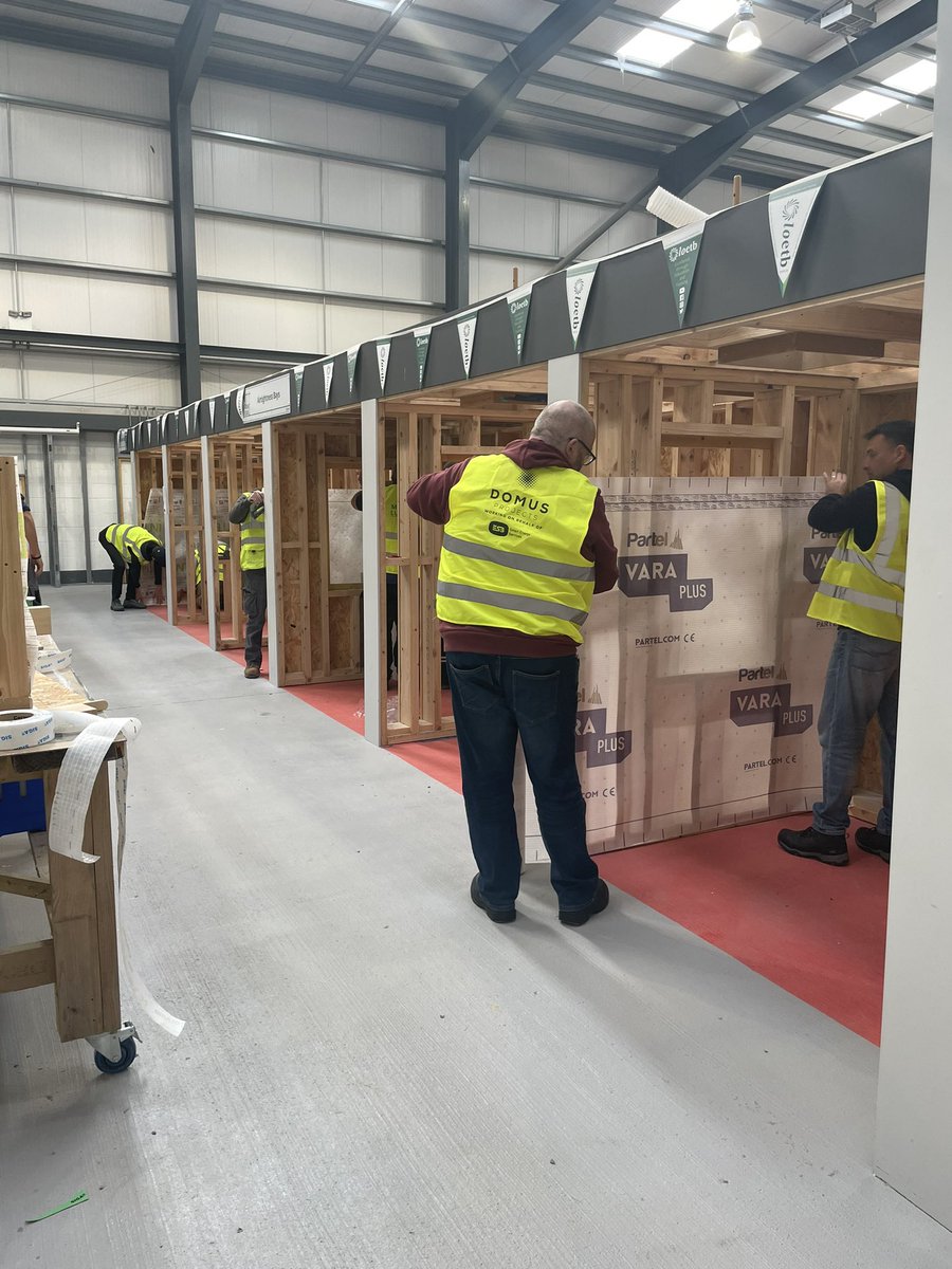 mountlucastc's tweet photo. Busy day at the Centre today as we have FOUR different classes in for #nzeb and #retrofit training. 

Visit our website https://t.co/V2yRcYkle6 for more information on our #fullfunded course offering. #thisisFET #constructiontraining https://t.co/lECeNtQIiZ