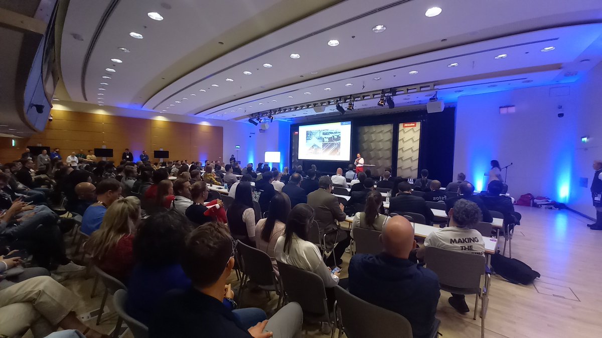 We are in #Munich at <a href="/bitsandpretzels/">Bits & Pretzels</a>, #startup fair that reunites more than 5,000 people. Chilean winners of our Energy Challenge are pitching and networking here. #bits22 

energypartnership.cl/tr/home/highli…