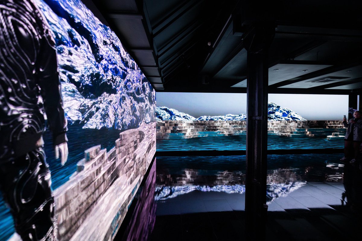 Last weekend we showcased our work on 23 meters screens, alongside talented digital artists at Picnic, a digital fashion and art event during LFW. 
Thanks to <a href="/AvataOfficial/">AVATA</a> and <a href="/MAD__Global/">MAD Global</a> for making this amazing event.
Photographer <a href="/ThisIsMediaUK/">ThisIsMedia</a> 
#digitalfashion #digitalart