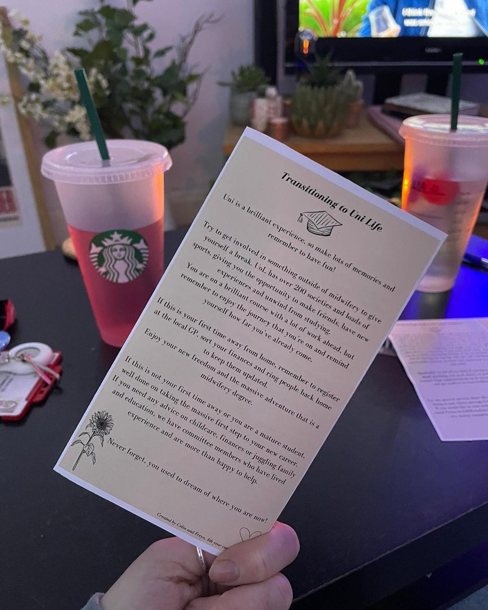 Leics_midsoc's tweet photo. It was so great to meet our new first years today and hand out our welcome leaflets with @_humairaamulla affirmation cards! We can’t wait to meet them all properly on Friday 💕 @uolmidwifery  @uniofleicester #studentmidwife #midwife https://t.co/fSu3dXnm2k