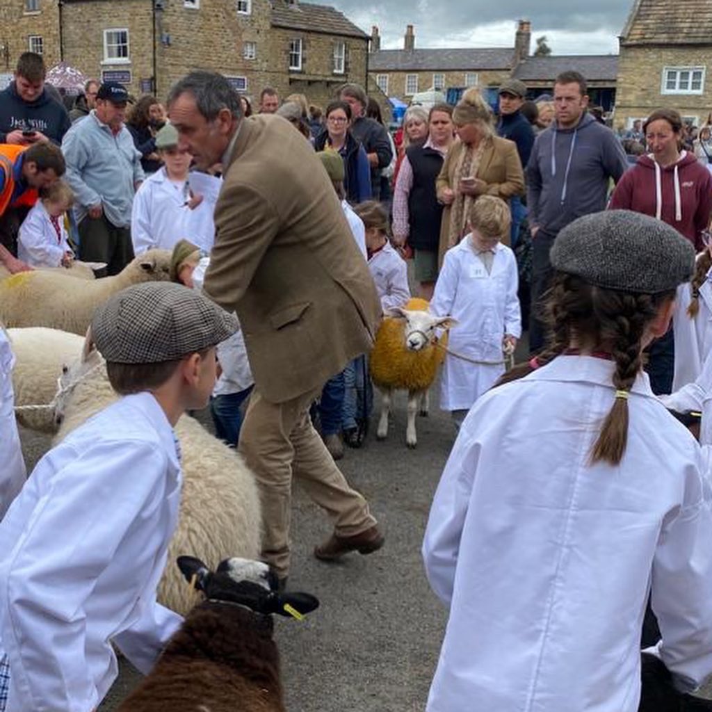 FCN_North's tweet photo. Thank you for having us @visitmasham #mashamsheepfair Here are a few highlights from our weekend!
#masham #sheepfair #sheep #lambing #wool #shepherd #shepherdess #sheepfarming #britishwool #britishlamb #biteintobritish #backbritishfarming #fcn #farminguk #farming #agriculture https://t.co/wWMe9dL17O