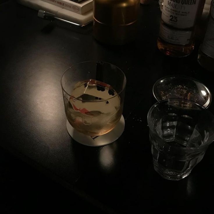 ii001lhs's tweet image. the art of obedience | a heejake au 🔞

maxim (jy) is the definition of what innocence should look like. jasper (hs) is sin and temptation personified — fearful and enticing but has always been weak on the knees for the epitome of innocence and purity that is maximilian dy.