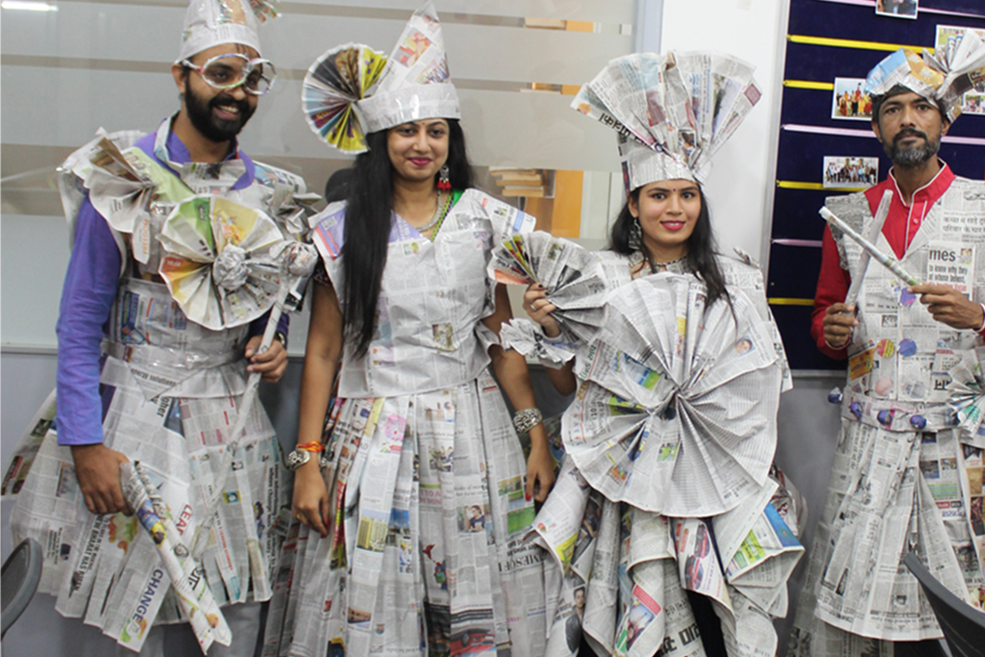 V_softtech's tweet photo. A friendly competition to bring out the creativity and sense of #teamwork among the employees of #vindaloosofttech as a part of the #teambuildingevent. Mention in the comments which of the 4 outfits was better executed.
#teambuildingideas #teamworkmakesthedreamwork #celebrations https://t.co/Y9igYDdHY8