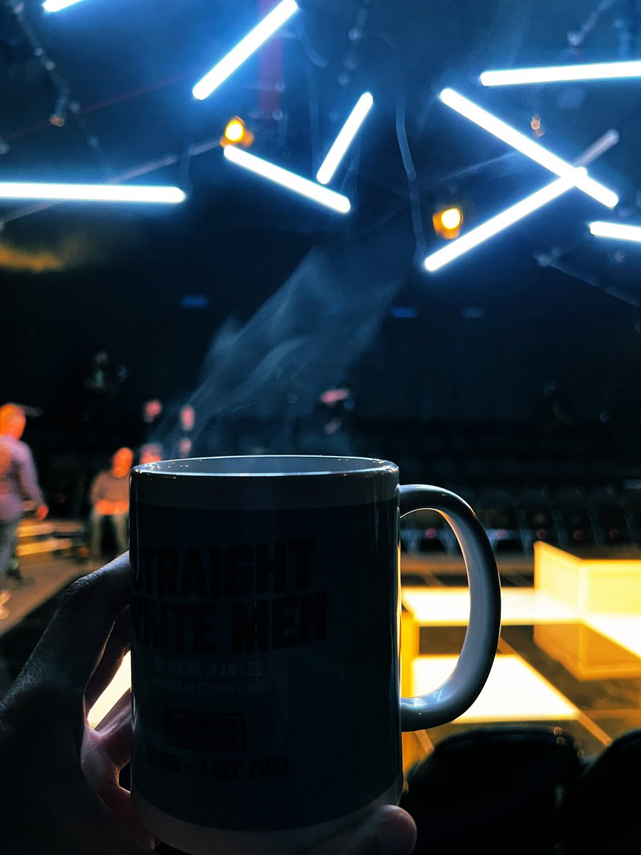 Selvan_gg's tweet photo. Enjoyed @ThePrince_play at @swkplay last Thursday ☕️ https://t.co/9acDd3riwr