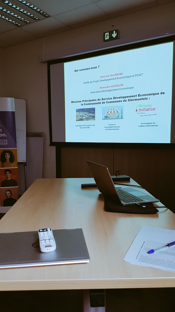 DENIS_Steve_FT's tweet photo. La journée #RESTART continue avec cette fois-ci l'intervention de M.Jourquin d'Initiative Oise @InitiativeFR au sein du @poleemploi_HDF Clermont Fitz-james.

➡️ 31 porteurs de projet présents !
👏

#AvecPoleEmploi 
#Restart2022
@CharlesEstelle1 
@BaracassaCo https://t.co/OiHpdybQFP